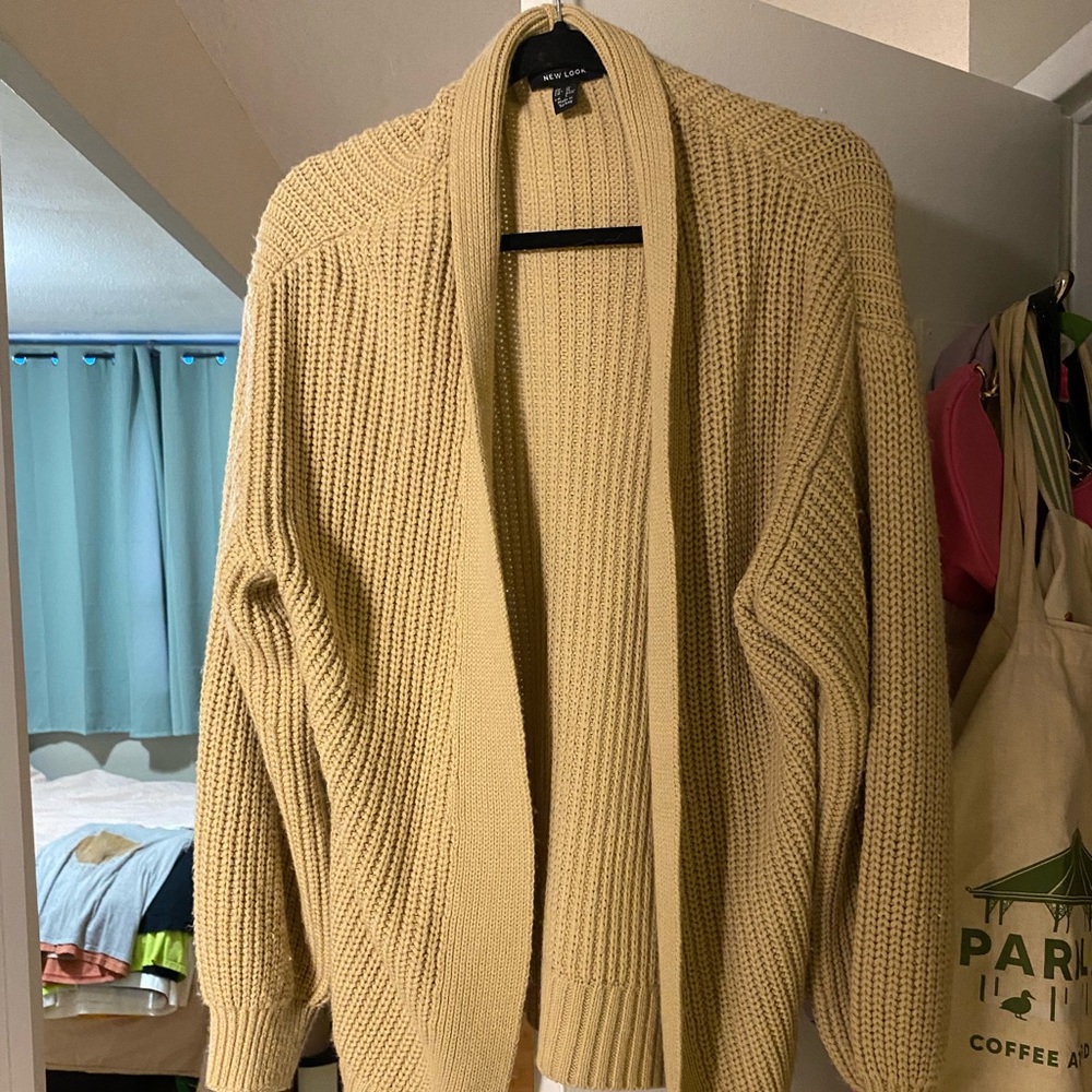 Tan Balloon Sleeve Cardigan 💛
